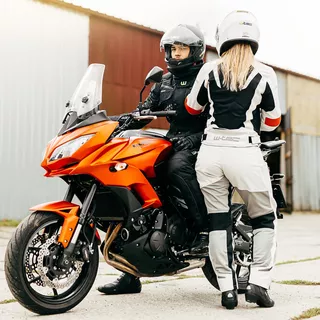 Kask motocyklowy W-TEC NK-850 otwierany + BLENDA - Biały błyszczący