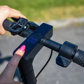 Składana hulajnoga elektryczna W-TEC Nikotes 350W 8,5"