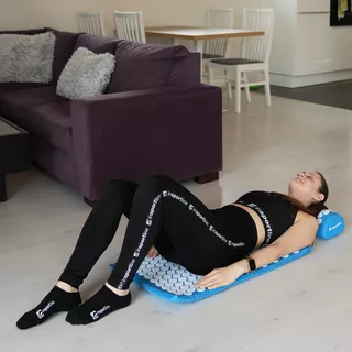 Mata z wypustkami inSPORTline AKU-500 75x44 cm do akupresury - Niebieski