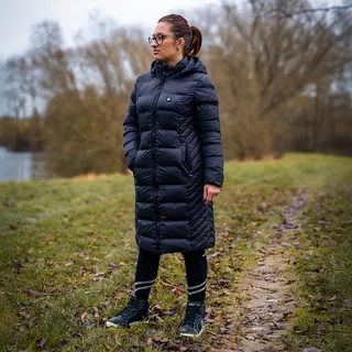 Damska parka kurtka ogrzewana elektryczna z kapturem inSPORTline WARMatera - Czarny