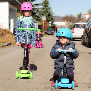 Kask na rolki, deskorolkę, fiszke WORKER Neonik PNK - Różowy