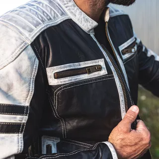 Męska skórzana kurtka motocyklowa W-TEC Esbiker - czarny w beżowe paski