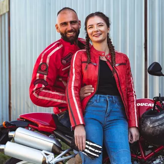 Klasyczne rękawice motocyklowe W-TEC Classic - Jawa czarna z czerwono-białym paskiem