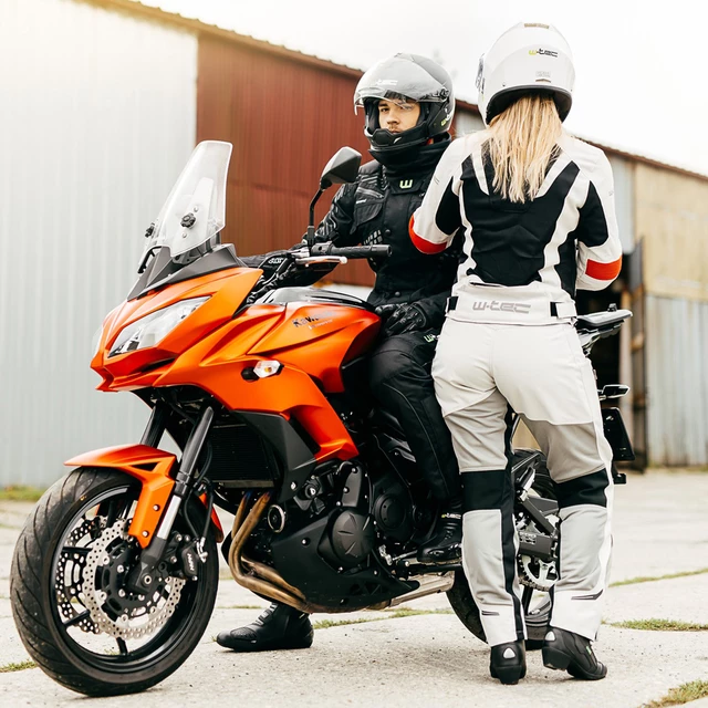 Kask motocyklowy W-TEC NK-850 otwierany + BLENDA - Biały błyszczący