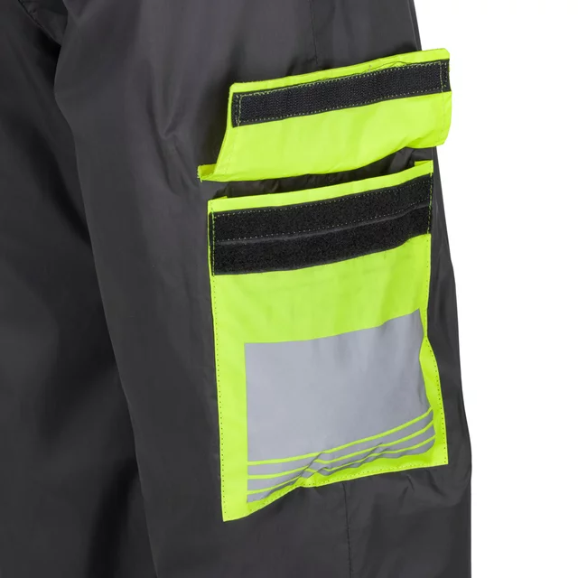Spodnie motocyklowe przeciwdeszczowe W-TEC Colnari ∙ membrana wodoodporna ∙ odblaski Visionight ∙ elastyczny pas - czarny-fluo zielony