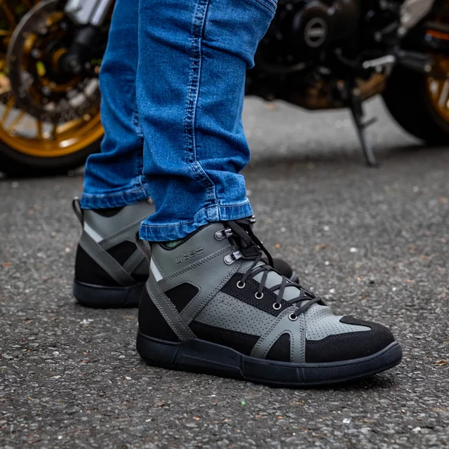 Buty motocyklowe męskie W-TEC Milwook ∙ skóra zamszowa ∙ membrana wodoodporna ∙ ochrona kostek ∙ oddychające