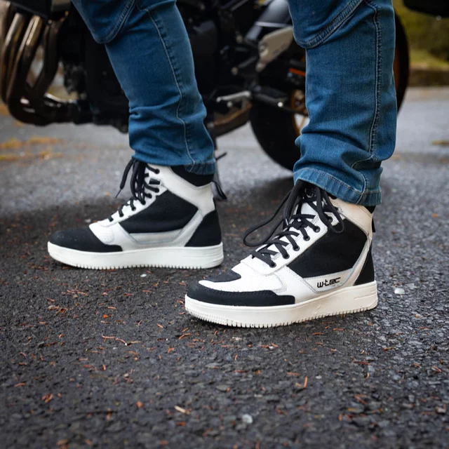 Buty motocyklowe W-TEC Bastige ∙ naturalna skóra ∙ ochrona kostek ∙ wzmocniona pięta i nosek ∙ antypoślizgowa podeszwa ∙ wentylacja