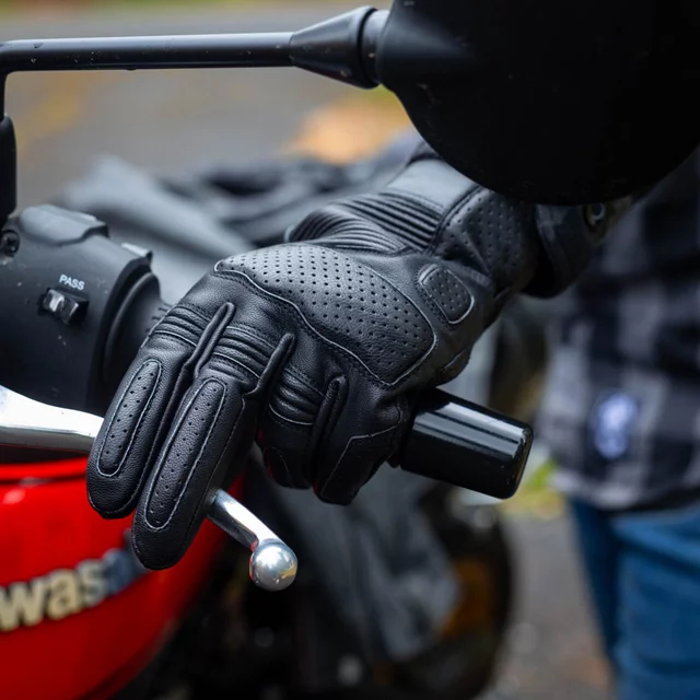 Rękawice motocyklowe W-TEC Gabello ∙ skórzane ∙ piankowe panele ochronne ∙ wentylacja ∙ zapięcie na rzep