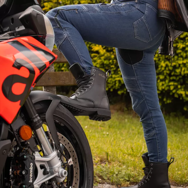 Męskie skórzane buty motocyklowe W-TEC Benga - Czarny