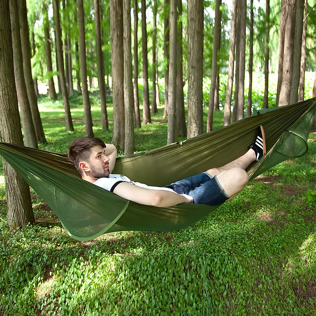 Hamak z moskitierą inSPORTline Hamacoon ∙ 270 x 140 cm ∙  nośność 200 kg ∙ waga 846 g ∙ dla 2 osób ∙ pokrowiec, taśmy i karabińczyki w zestawie