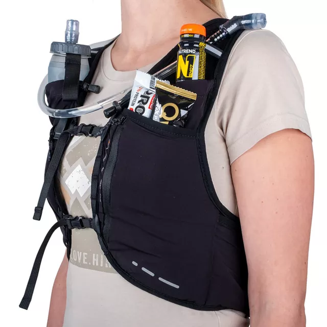 Kamizelka biegowa inSPORTline Runfast XS-M ∙ lekka konstrukcja ∙ multi kieszenie ∙ bukłak do 3 l ∙ regulowane paski ∙ elementy odblaskowe