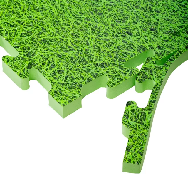 Mata tatami puzzle inSPORTline ZemalPro 100x100 cm ∙ grubość 2 cm ∙ amortyzacja wstrząsów ∙ system łączenia puzzle ∙ ochrona podłogi - motyw trawnika