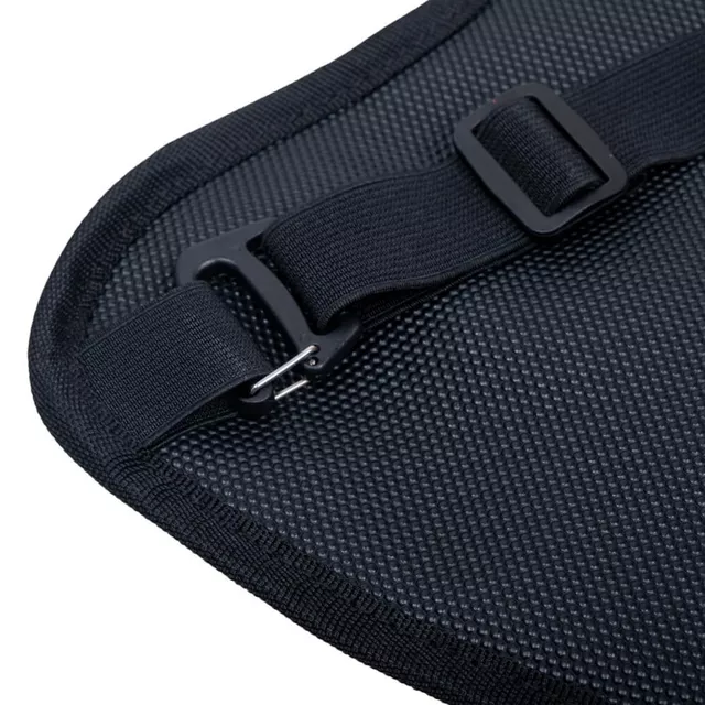 Nakładka grzewcza na siedzenie motocyklowe W-TEC HEATsaddle ∙ 3 poziomy grzania ∙ karbonowe włókna ∙ zasilanie USB ∙ 45-65°C ∙ antypoślizgowa