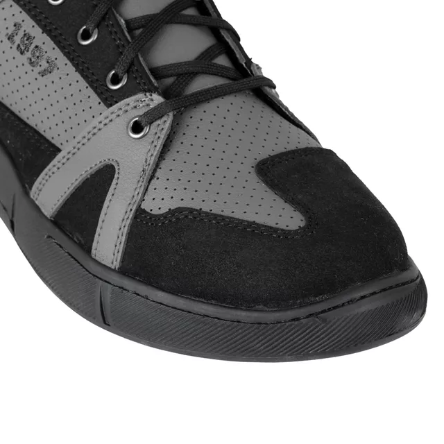 Buty motocyklowe męskie W-TEC Milwook ∙ skóra zamszowa ∙ membrana wodoodporna ∙ ochrona kostek ∙ oddychające