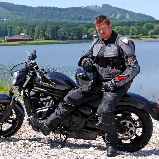 Kask motocyklowy W-TEC NK-850 otwierany + BLENDA - Biały błyszczący