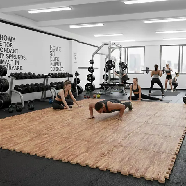 Mata tatami puzzle inSPORTline ZemalPro 100x100 cm ∙ grubość 2 cm ∙ amortyzacja wstrząsów ∙ system łączenia puzzle ∙ ochrona podłogi - motyw trawnika