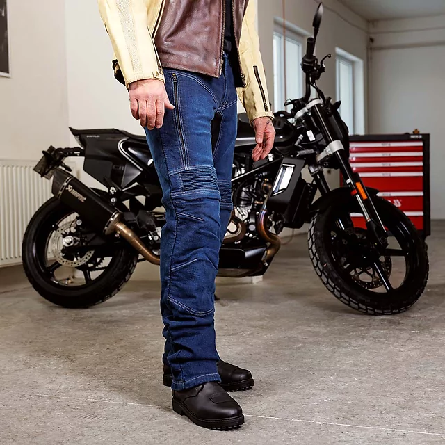 Męskie jeansy motocyklowe W-TEC Biterillo Evo ∙ ochraniacze ∙ wzmocnienia aramidowe ∙ wentylacja na udach ∙ elastyczny denim