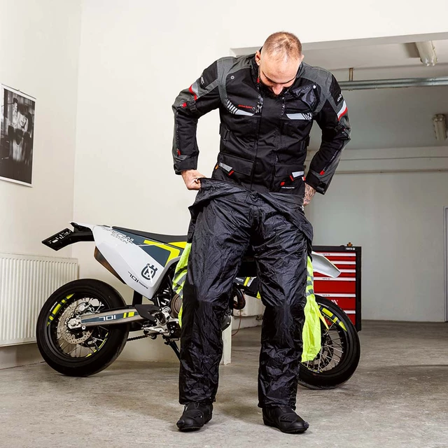 Motocyklowy kombinezon przeciwdeszczowy W-TEC Smedava - Czarny-fluo
