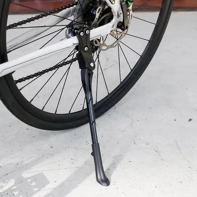Uniwersalna stopka rowerowa inSPORTline ISL Kajan 24-29"∙ aluminiowa ∙ gumowe podkładki ∙ ochrona lakieru ∙ szybki montaż