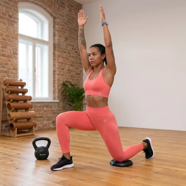 Podkładka fitness pod kolana inSPORTline Octazone 18x18x2 cm ∙ anatomiczna ∙ gęsta pianka PU ∙ amortyzacja wstrząsów ∙ ochrona stawów - Czarny