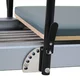 Reformer do pilatesu inSPORTline Oquiler ∙ system sprężynowy ∙ nośność 150 kg ∙ rama aluminiowa ∙ box w zestawie