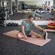Mata do ćwiczeń inSPORTline Kikami 180x61x0,8 cm ∙ z otworami do zawieszenia ∙ antypoślizgowa ∙ z paskiem transportowym ∙ odporna na pot i wodę