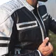 Męska skórzana kurtka motocyklowa W-TEC Esbiker - czarny w beżowe paski