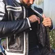 Męska skórzana kurtka motocyklowa W-TEC Esbiker - czarny w beżowe paski