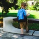 Plecak dziecięcy inSPORTline Expino – 10L, odblaskowy, z regulowanym pasem piersiowym i biodrowym